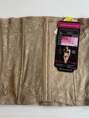 NWT MAIDENFORM WOMEN’S SHAPEWEAR EXTRA FIRM SHAPING WAIST TRAINER BEIGE SIZE M